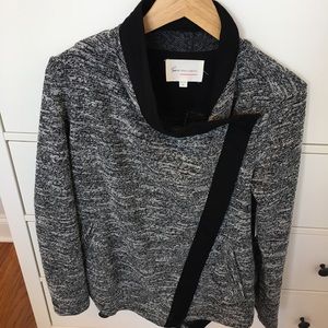 Vince Camuto blazer with asymmetrical zipper